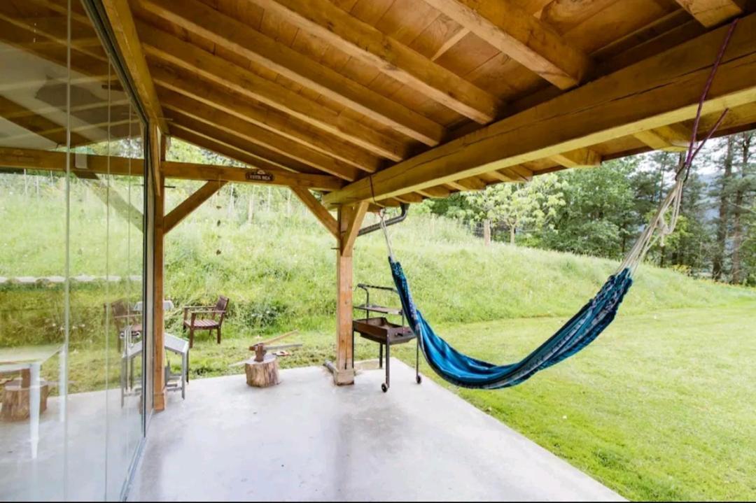 Chalet Con Piscina Climatizada En La Naturaleza Areatza Bagian luar foto