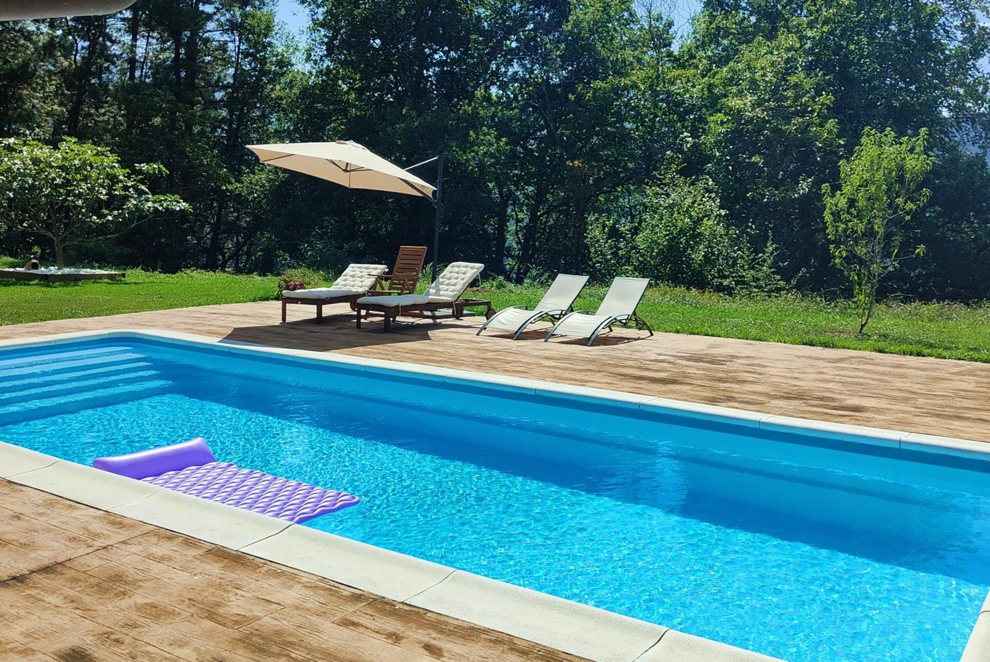 Chalet Con Piscina Climatizada En La Naturaleza Areatza Bagian luar foto
